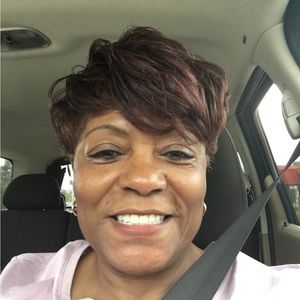 Meet your Posher, Sandra